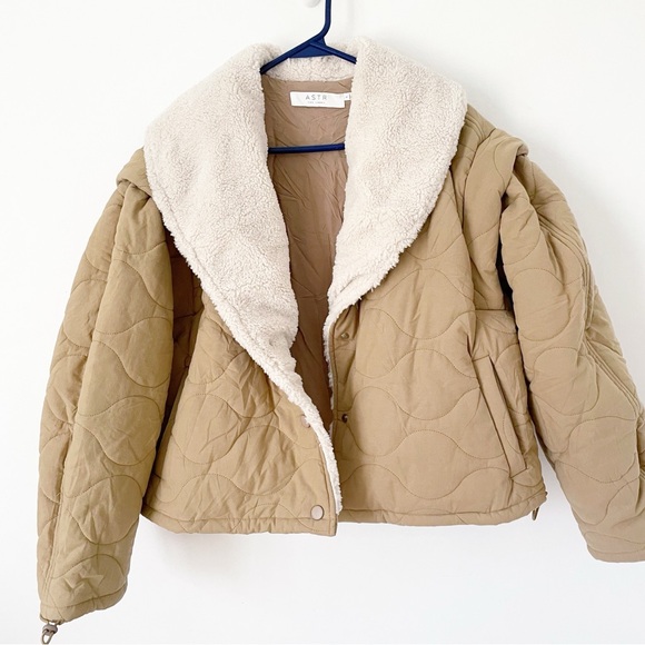 NWOT ASTR The Label Nadine Quilted Faux Shearling Jacket in Khaki - Picture 10 of 16